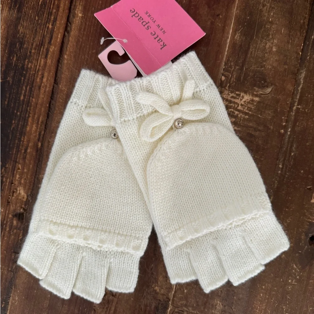 NEW! Kate Spade New York Cable knit Beanie and rib top pop mittens
